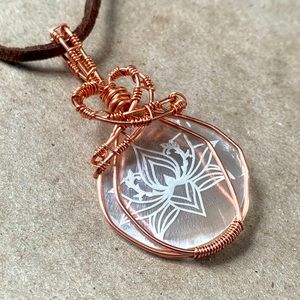 Lotus Etched Wire Wrapped Capiz Shell